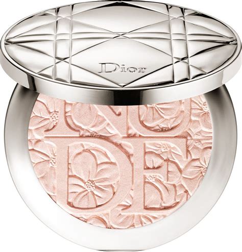 Dior Glowing Nude Diorskin Nude Air Illuminating Powder Review